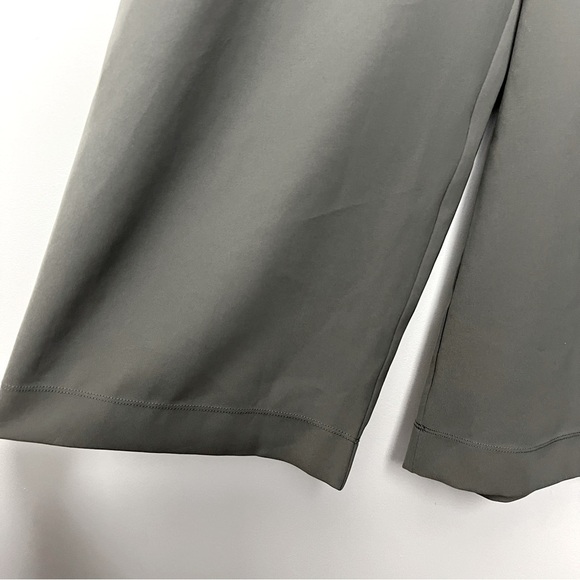 Lululemon Noir Crop Waist Tie Removed High Rise Relaxed Fit Pant in Grey Sage - Picture 9 of 14